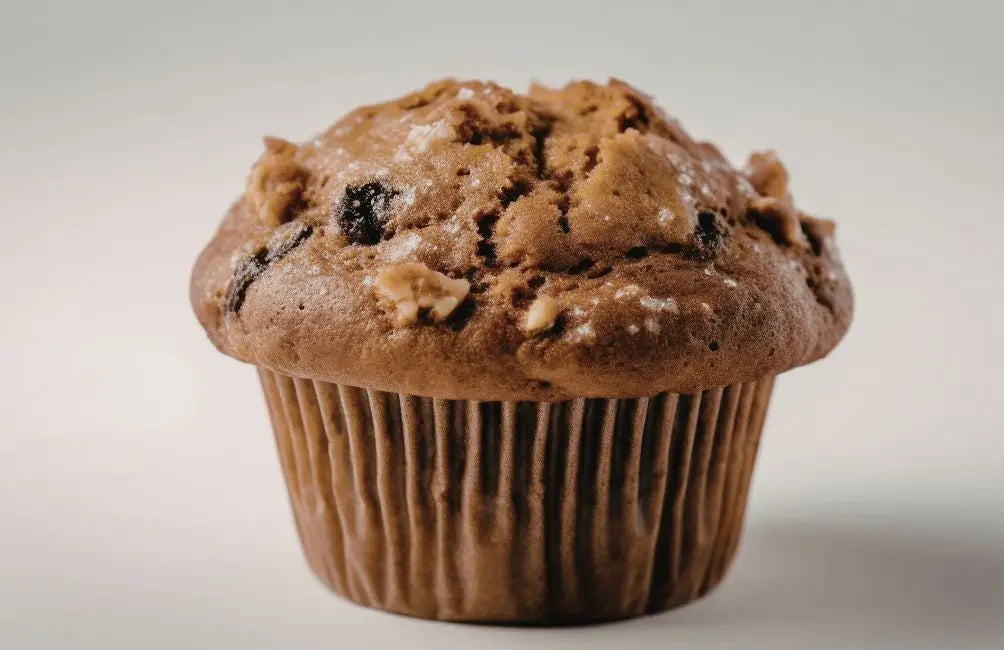 Zimt Spekulatius Muffin mit Rosinen, Nüssen in Papierförmchen